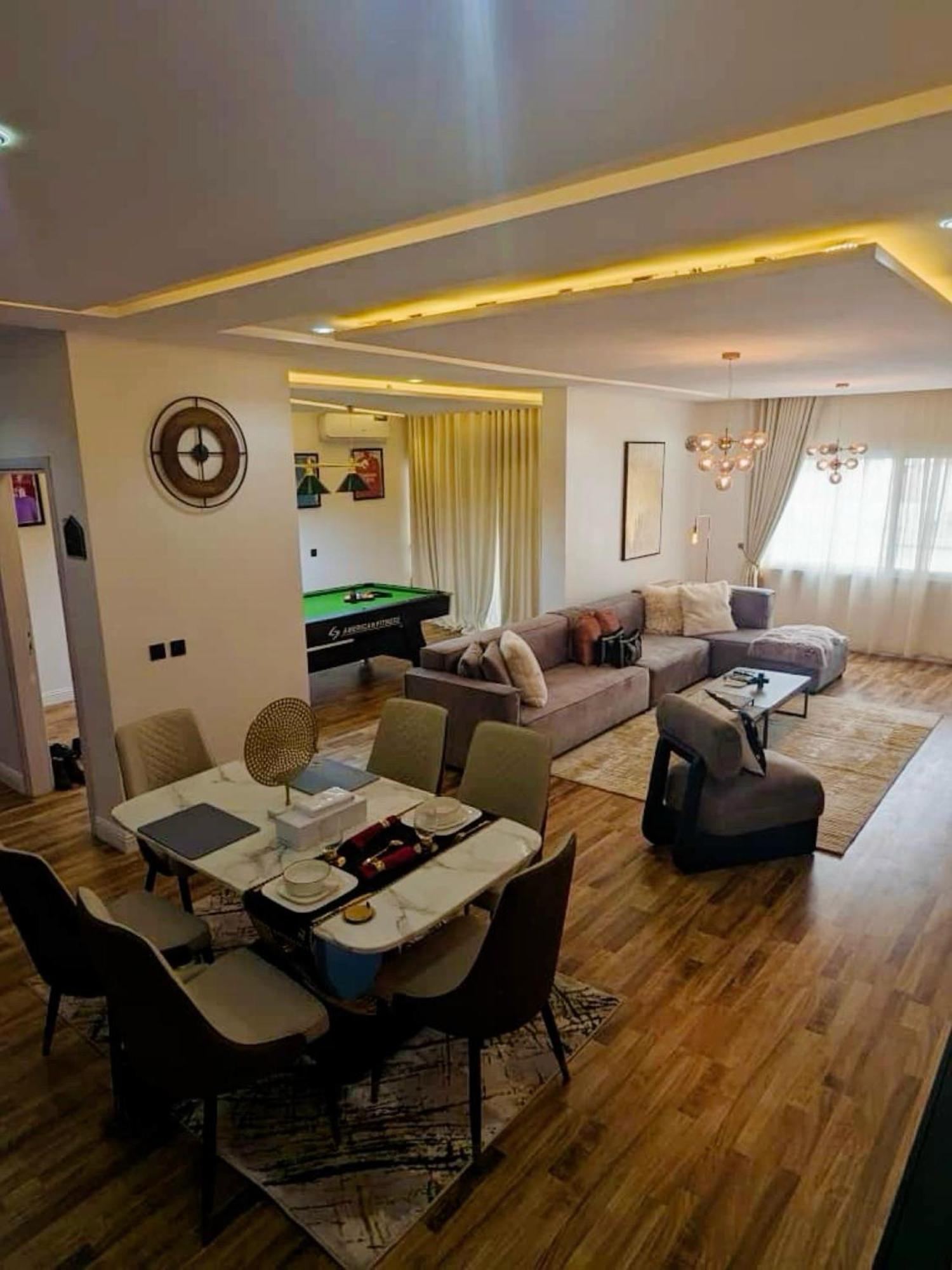 Luxurious Comfort In The Heart Of Ikoyi Lagos Exterior photo